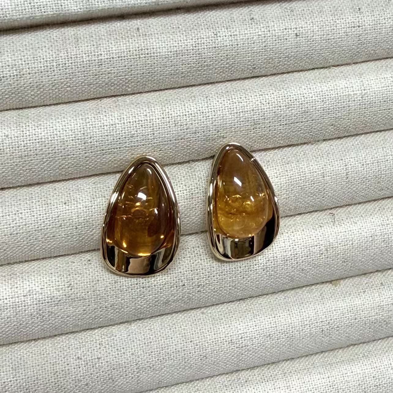 Vintage Resin Teardrop Drop Stud Earrings 6W6JER616