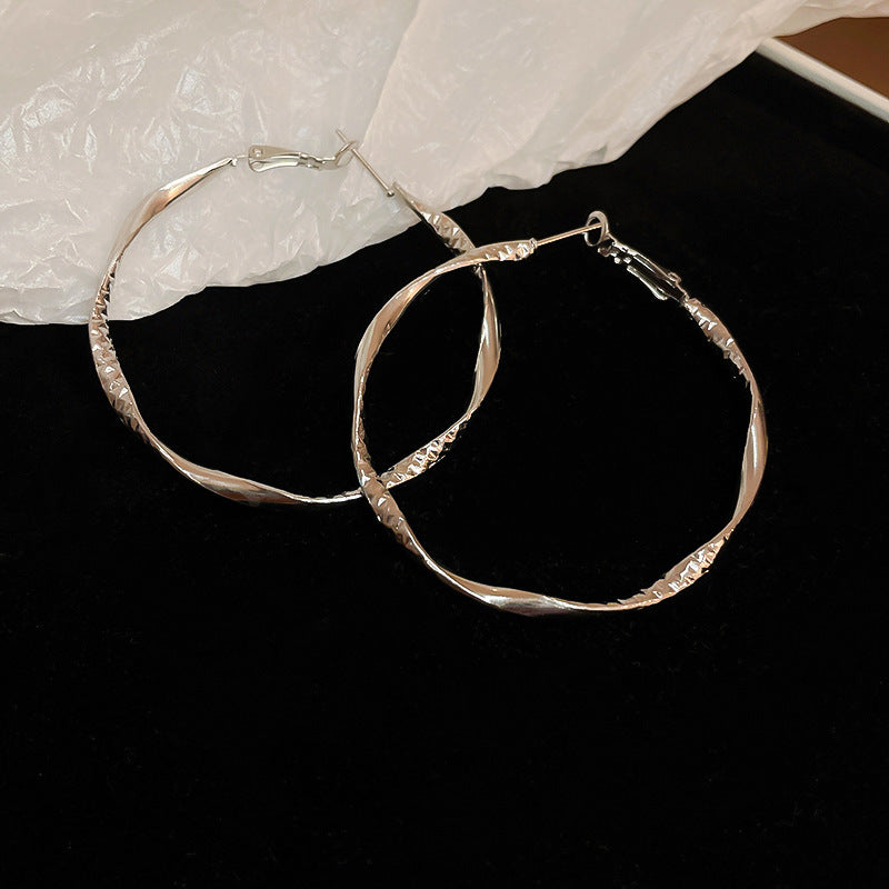 Chunky Gold Plated Geometric Statement Hoop Earrings 6W6JER714