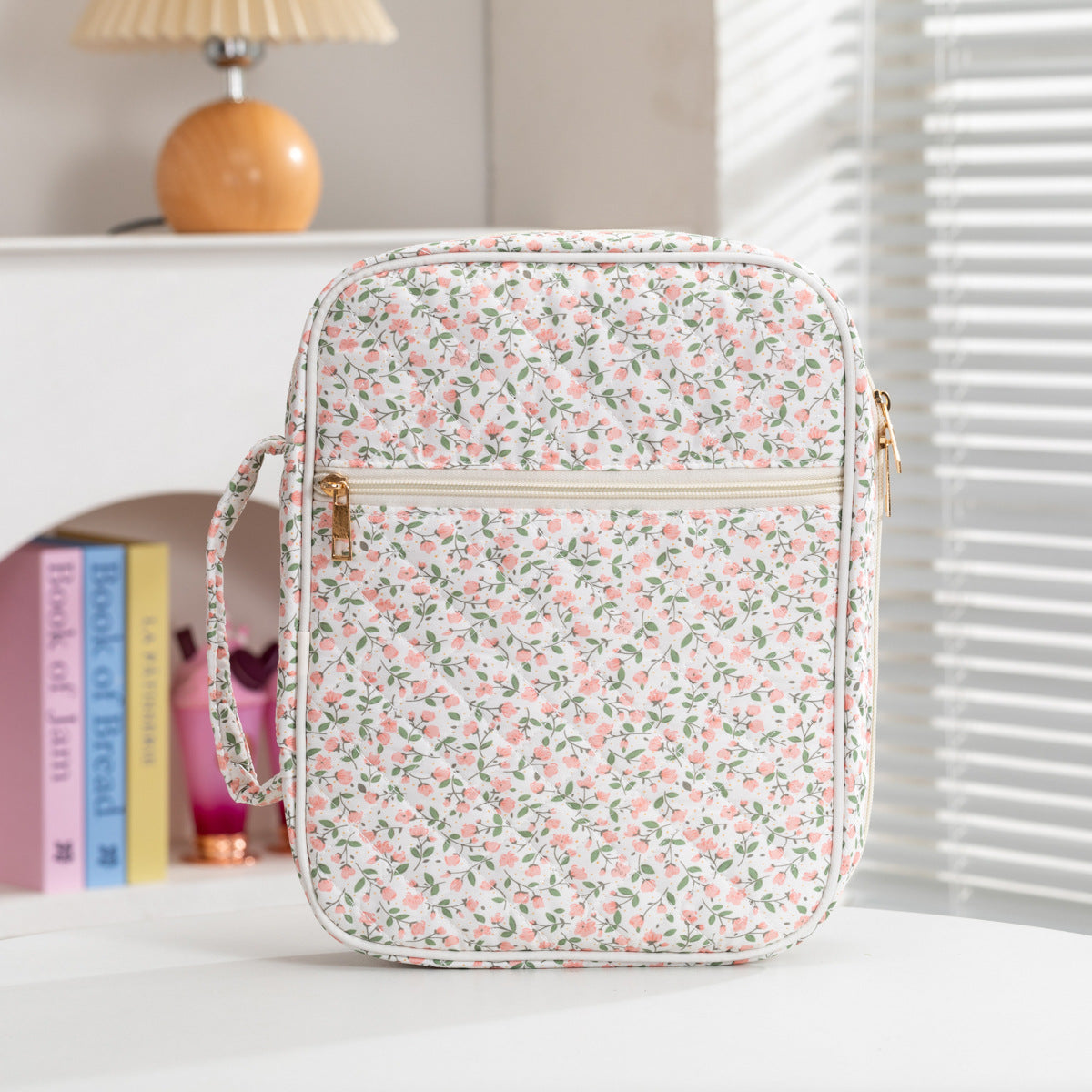 Sweet Bowknot Print Quilt Shell Cosmetic Bag 6S5CO100