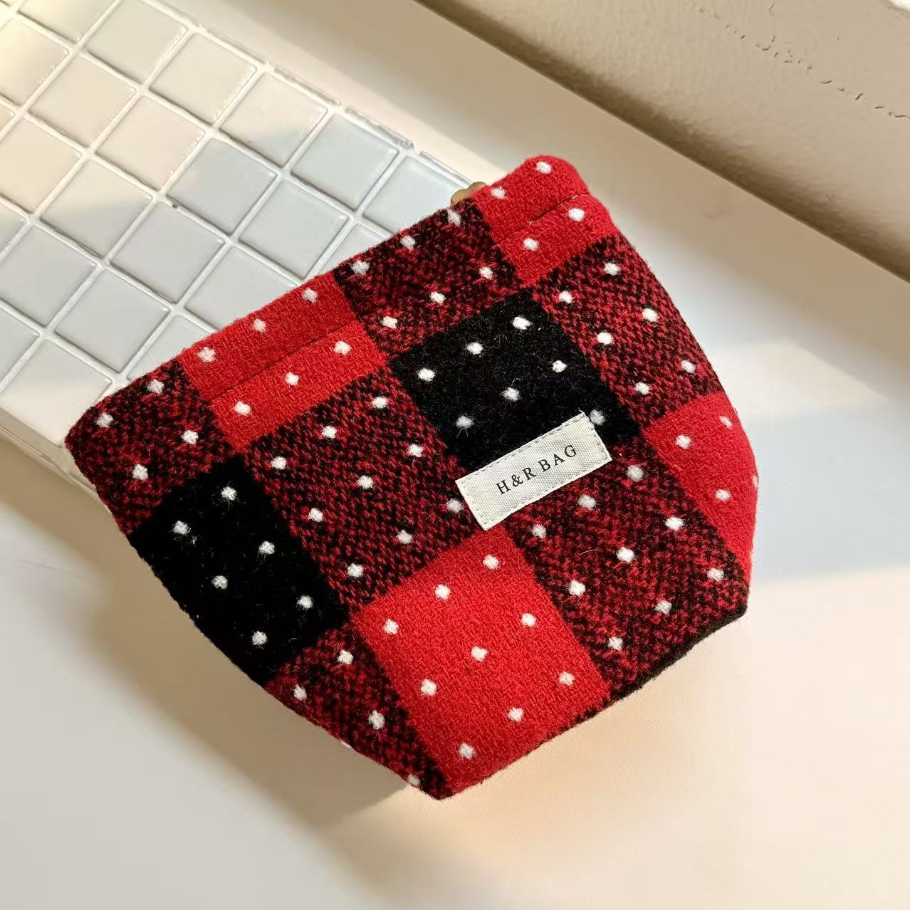 Vintage Plaid Makeup Bag - DippedShop Wholesale - #7571
