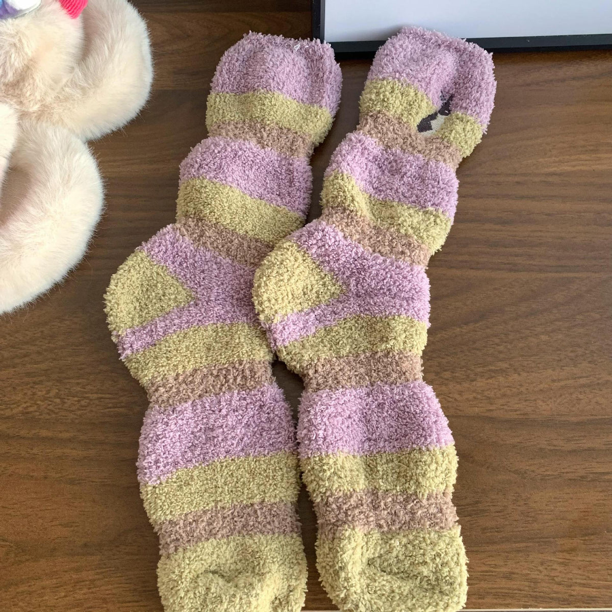 Cozy Fleece Striped Floor Socks 6W8FSO886