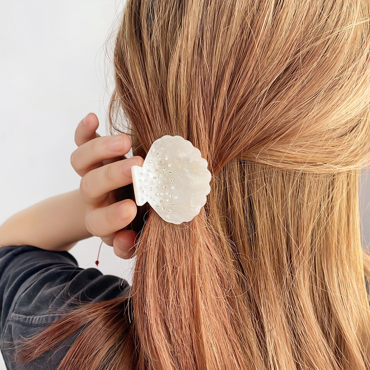 Iridescent Rhinestone Shell Acetate Hair Clip 6W6HCP1270