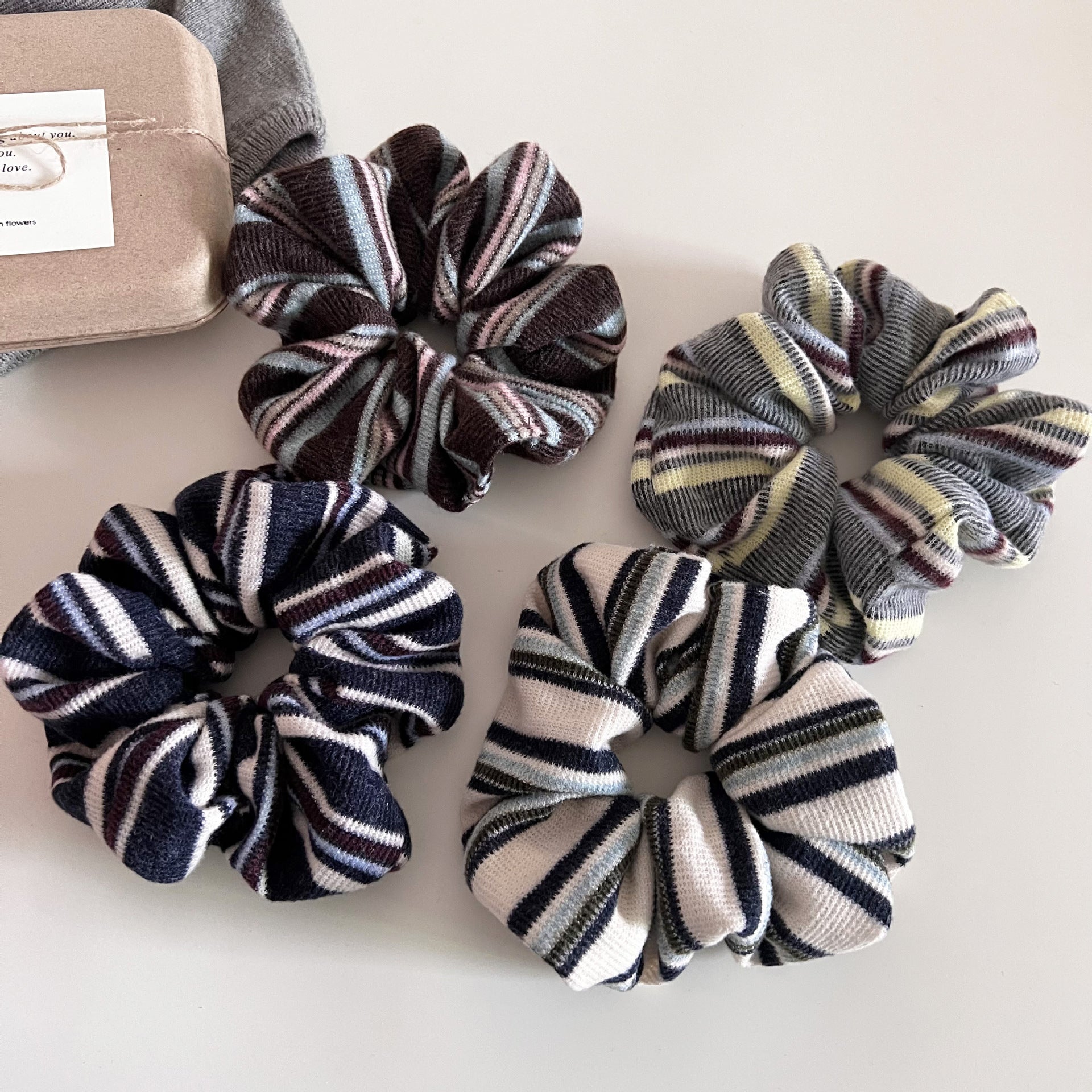 Simple Knit Striped Hair Scrunchie MK2BLW6W6HSR14