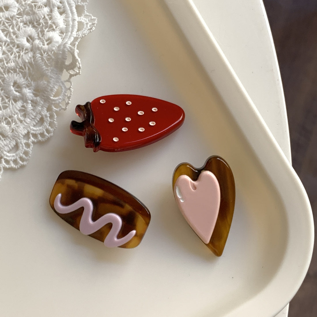 Cute Chocolate Strawberry Heart Hair Clip DP25D992