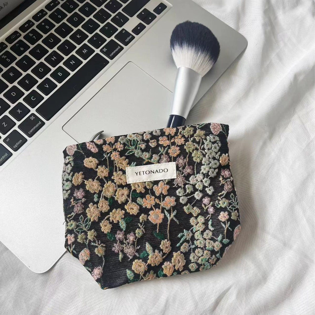 Retro Floral Embroidery Portable Makeup Bag MK2BW6W10BOB404