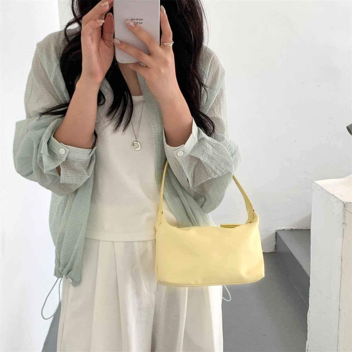 Simple Solid Color Nylon Handbag 6W10BBG1359