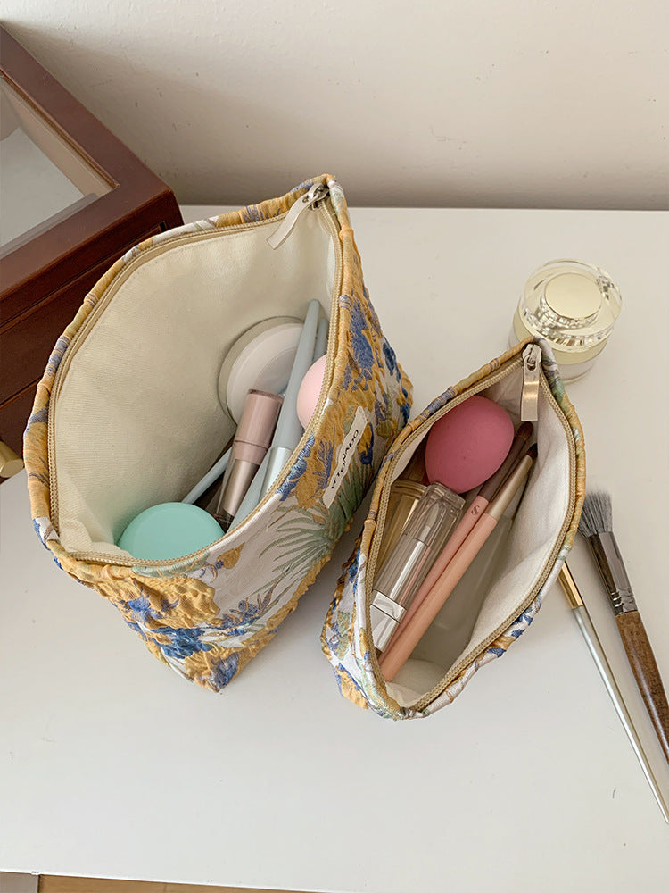 Vintage Floral Embossed Portable Makeup Bag MK2BW6W10BOB402