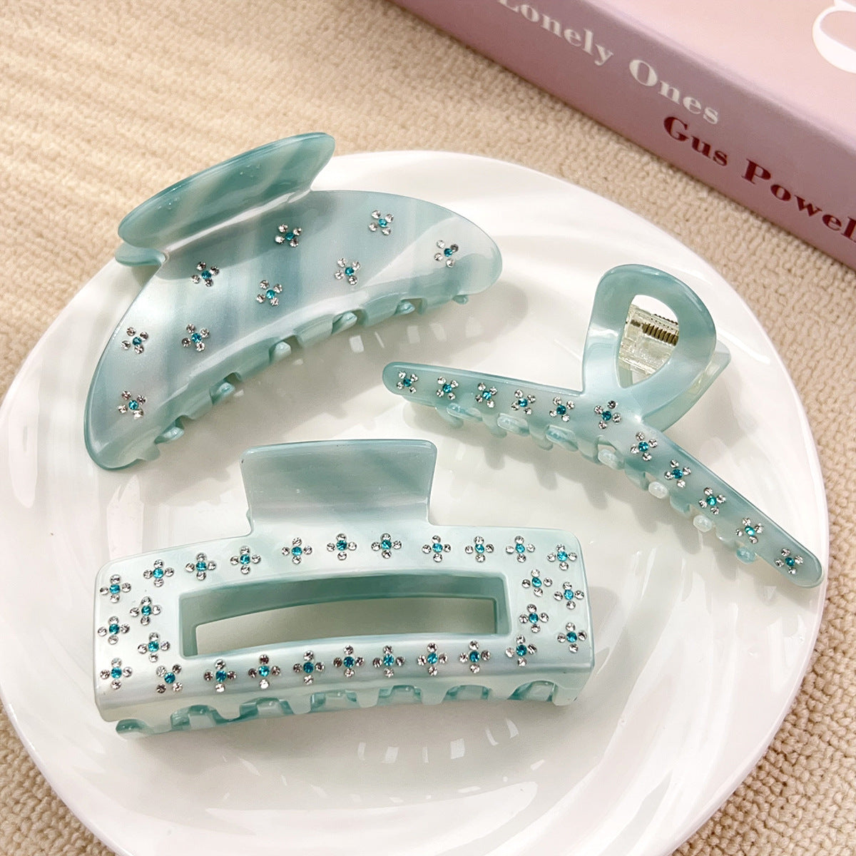 Trendy Rhinestone Butterfly Acetate Hair Claw MK2PPM6W6HCP349