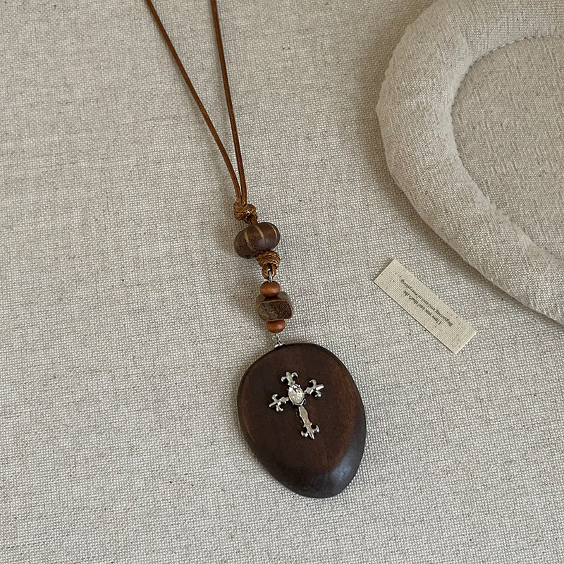 Vintage Wooden Heart Pendant Choker Necklace 6W6JNC382L