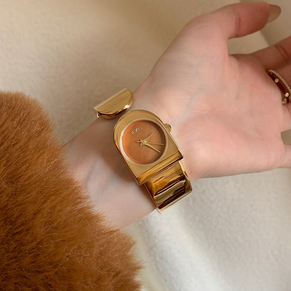 Chunky Geometric Gold Watch - DippedShop Wholesale - #4915