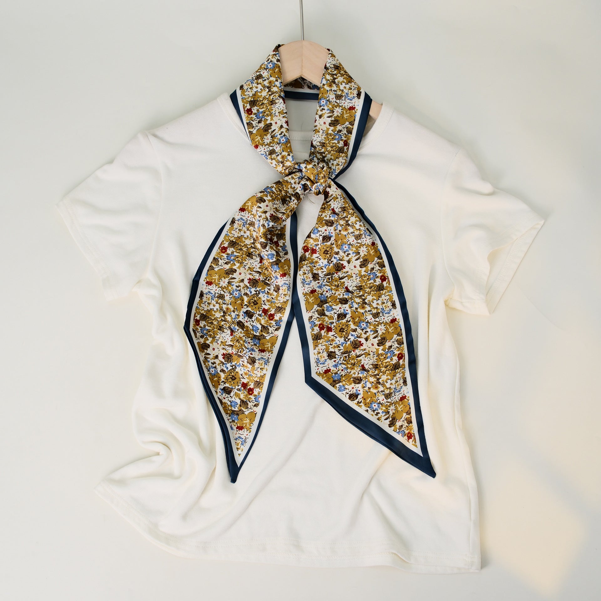 Stylish Checkerboard Pattern Silk Scarf 6W6NSI259