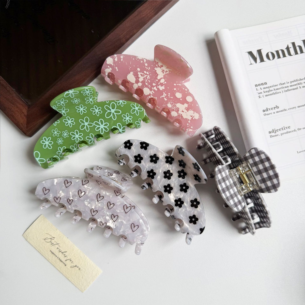 French Flower Print Marble Acetate Hair Claw 6W6HCP1659