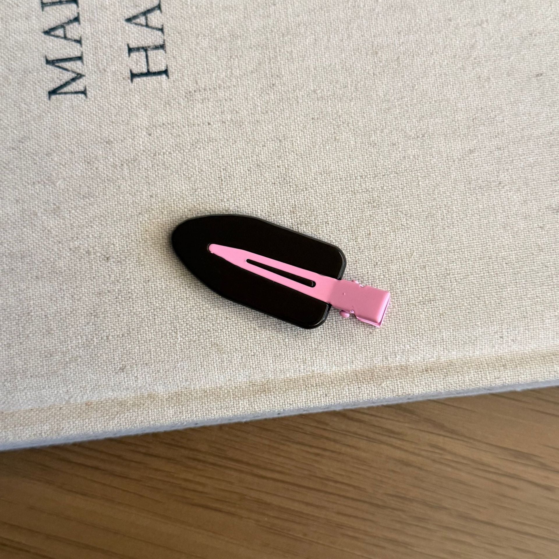 Fashion Multi-Color Duckbill No Crease Hair Clip 8AS6HCP344T