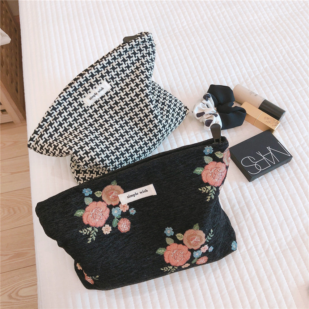 Classic Plaid Travel Cosmetic Bag DP25C595