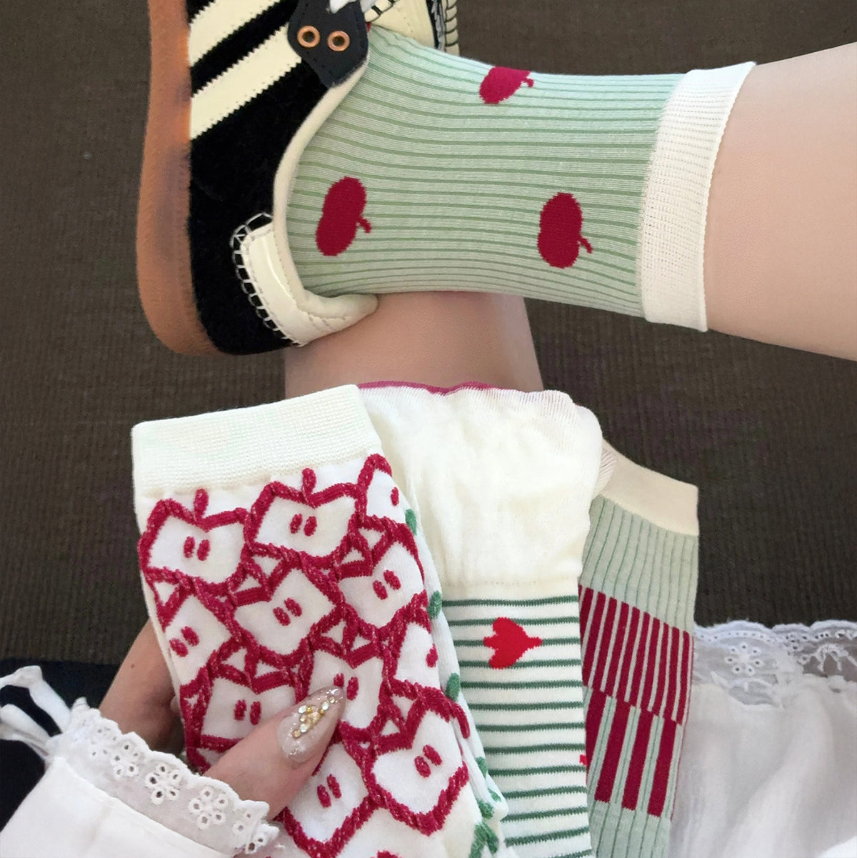 Striped Apple Print Socks - DippedShop Wholesale - #2515