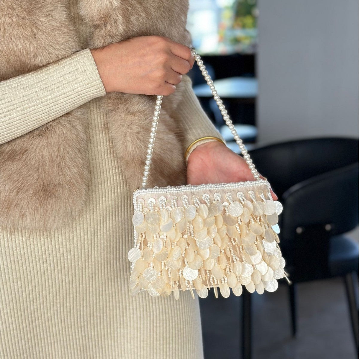 Luxury Handmade Shell Pearl Chain Square Evening Bag 8BW6BBG415