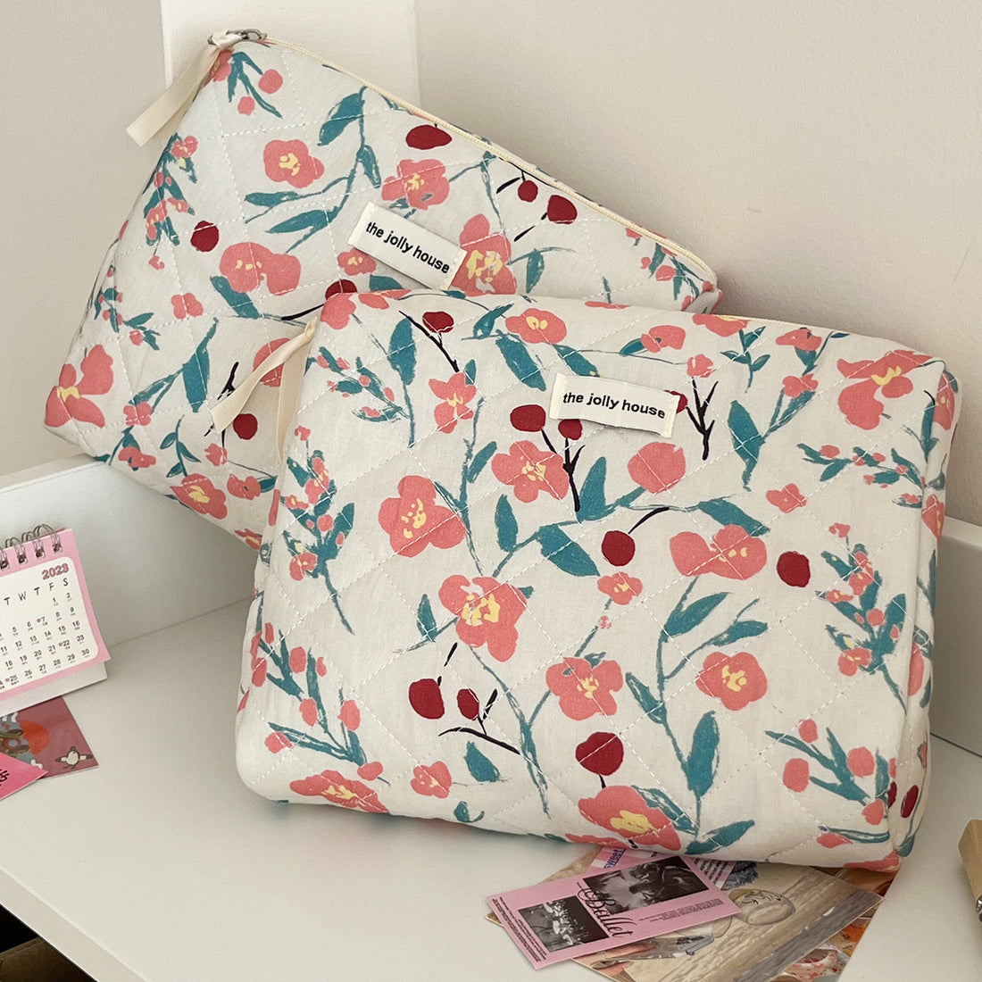 Flower Color Block Padded Make Up Bag DP25A548