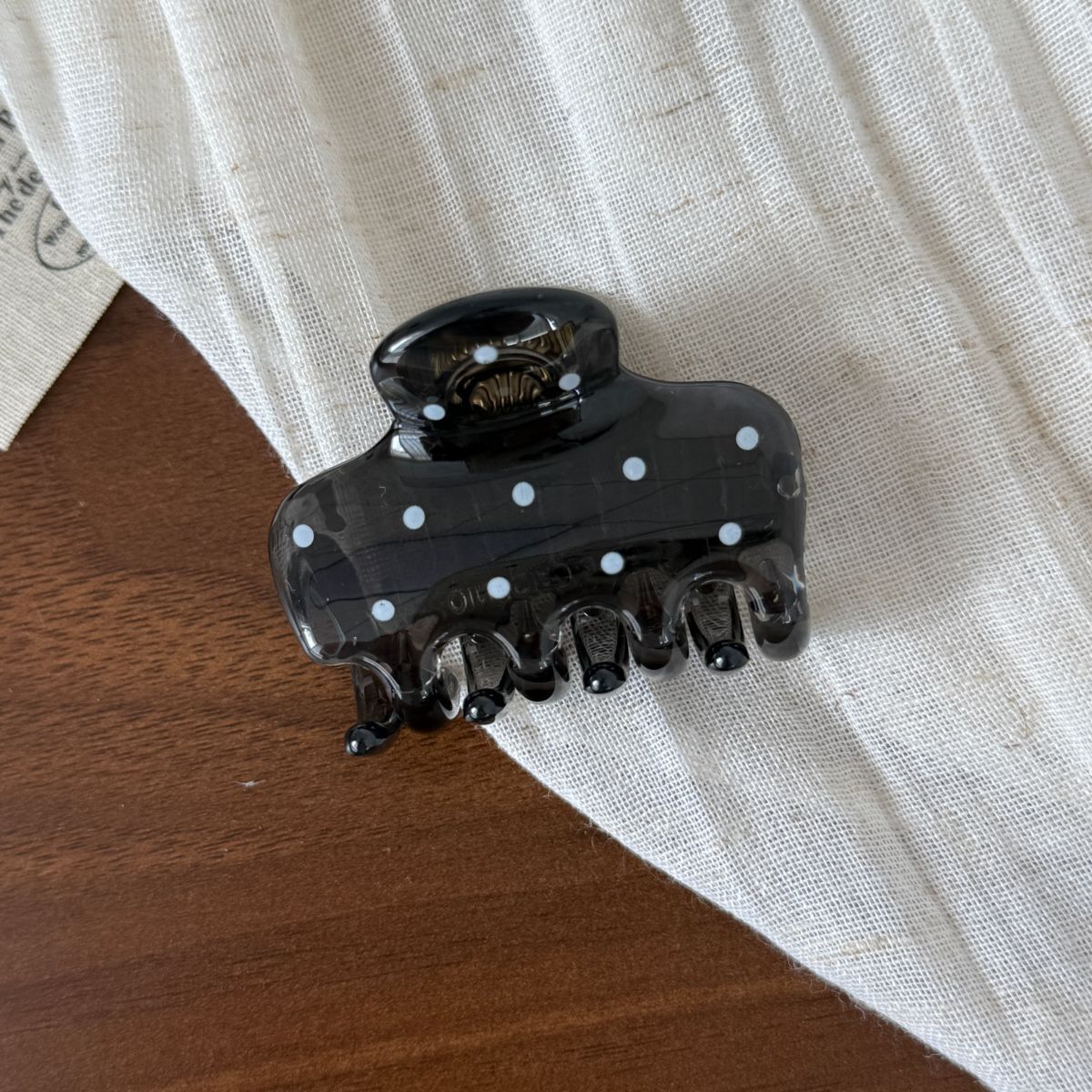 Minimalist Polka Dots Versatile Hair Claw 8AS6HCP303L