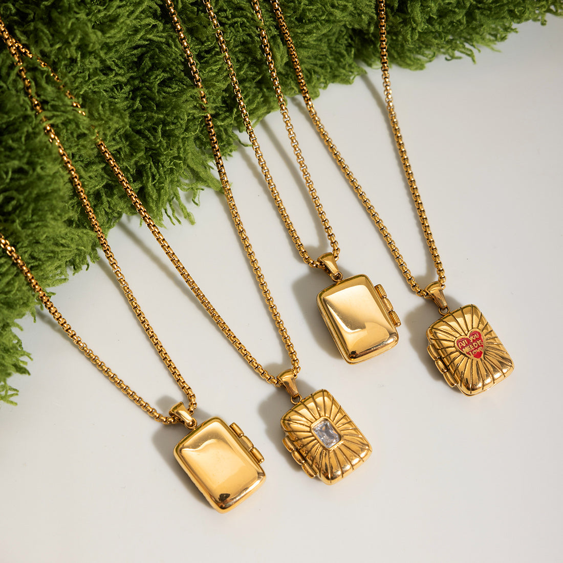 Oval Pendant Locket Necklace - DippedShop Wholesale - #0787