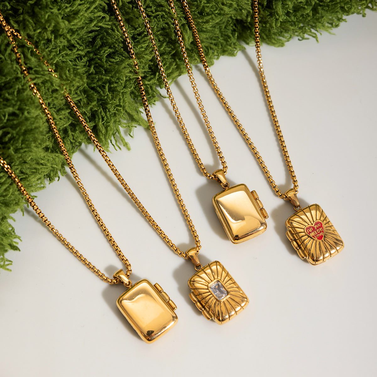 Trendy Oval Pendant Photo Locket Necklace 6W6JNC405L