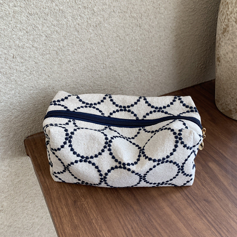 Retro Embroidery Large Capacity Make Up Bag 6S10BOB1026