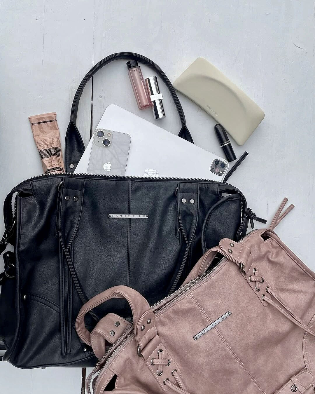Punk Style Large Capacity Commuter Tote Bag 6W10BBG2011