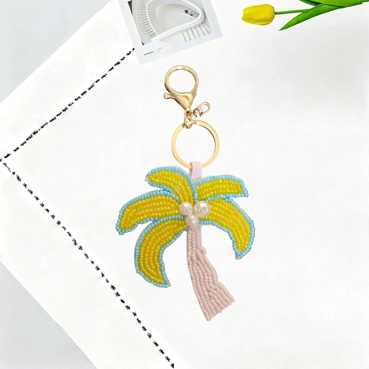 Creative Handmade Beaded Coconut Tree Pendant Keychain 6W10BBC817