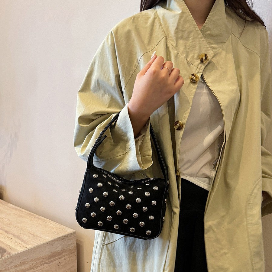 Punk Style Rivet Studded Underarm Shoulder Bag 6W10BBG2425