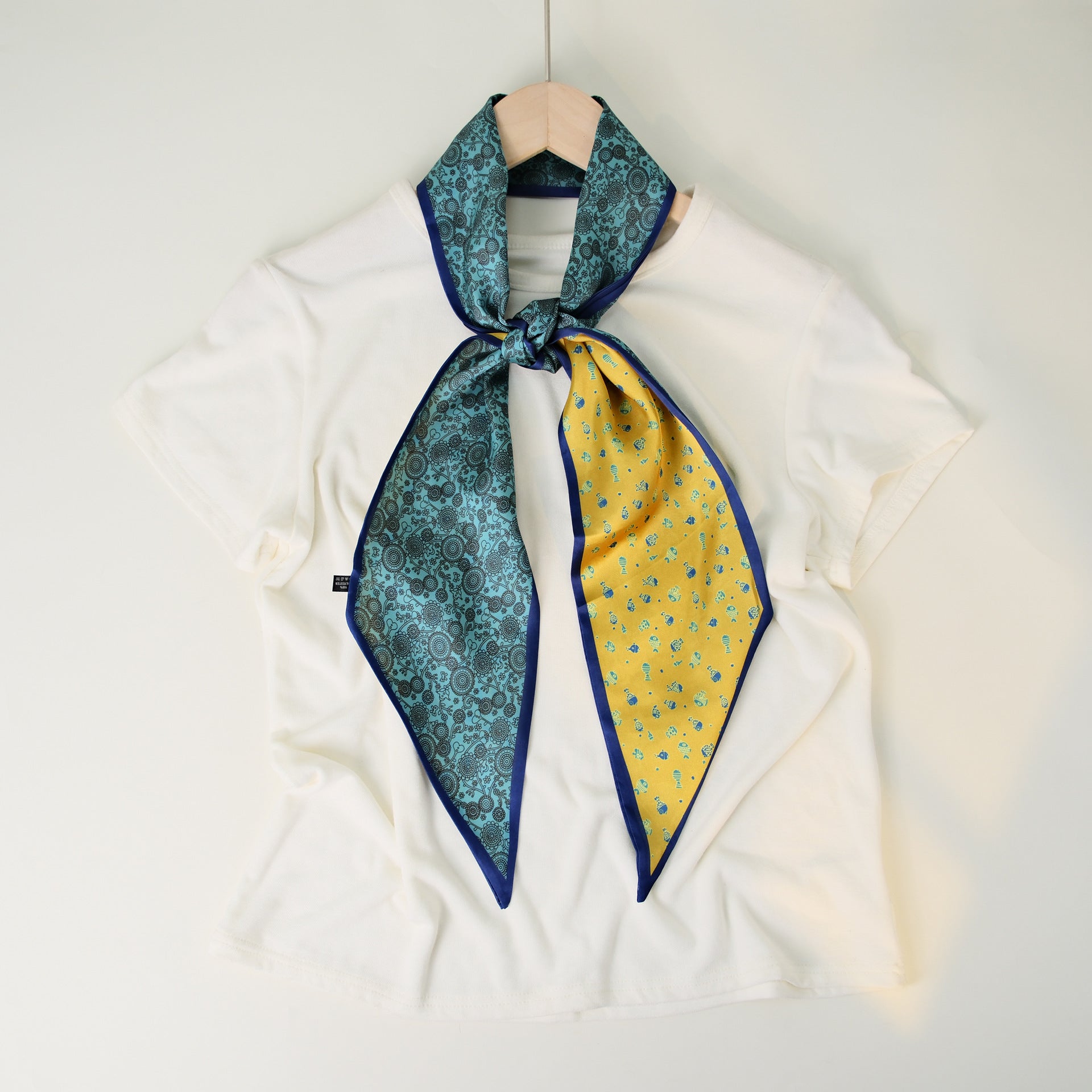 Simple Color Block Striped Print Silk Scarf 6W6NSI258