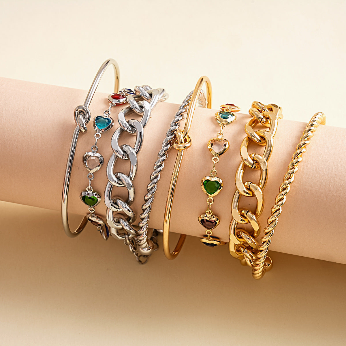 Stylish Gold Plated Heart Rhinestones Bracelets Set 6W6JBR493