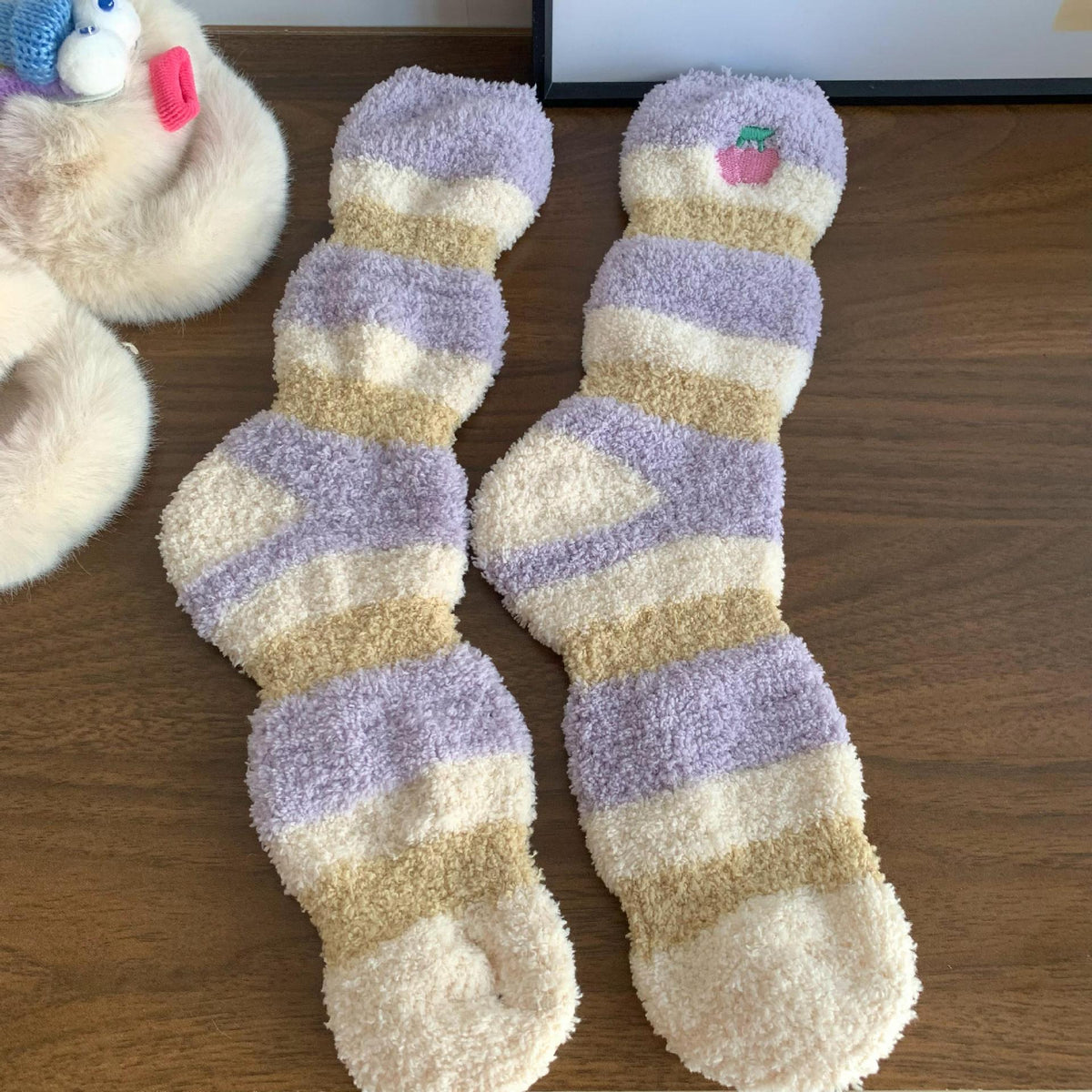 Cozy Fleece Striped Floor Socks 6W8FSO886