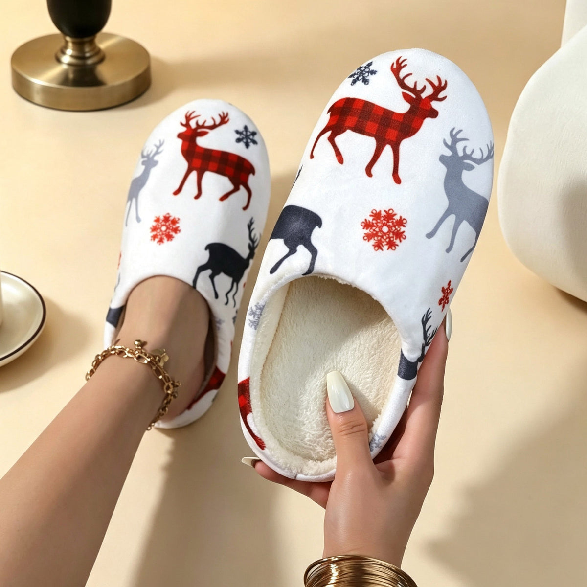 Christmas Reindeer Tree Print Clog Slippers 6W8FSP278