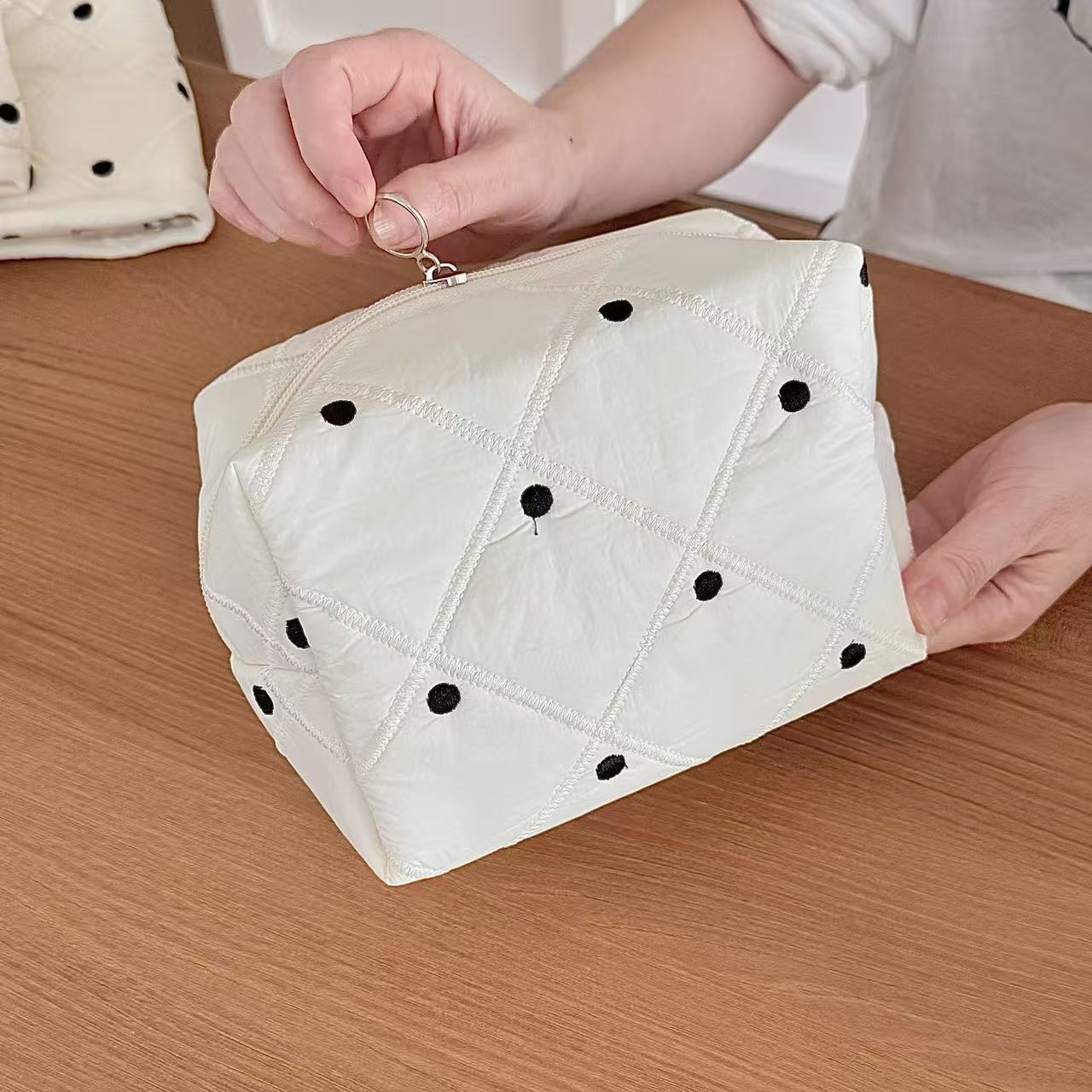 Polka Dot Quilted Makeup Bag - DippedShop Wholesale - #3251