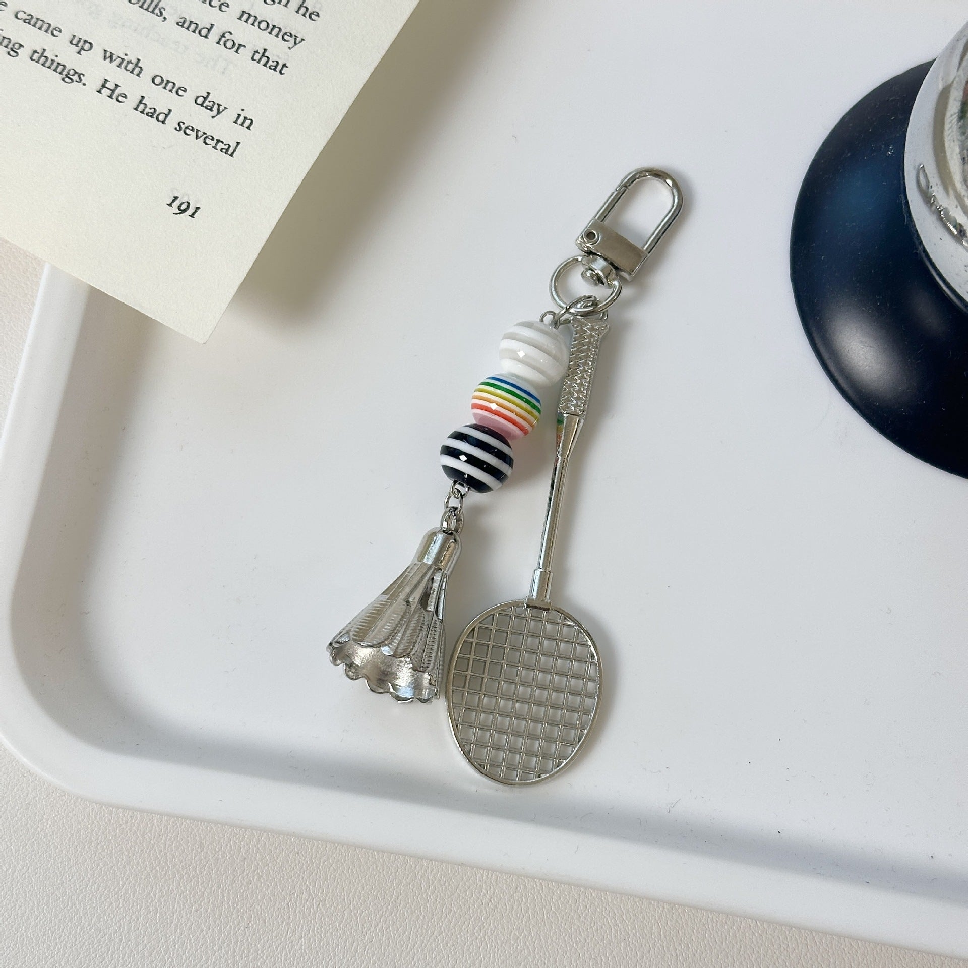 Creative Beaded Chain Badminton Racket Pendant Keychain 6W10BBC354