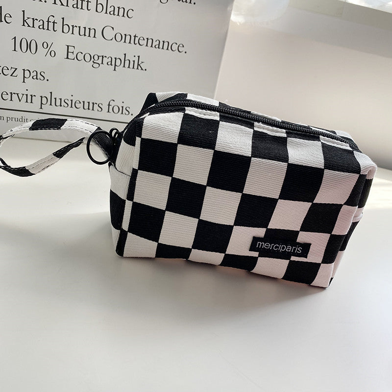 Aesthetic Checkered Large Capacity Stationery Pouch 6S10BOB1050