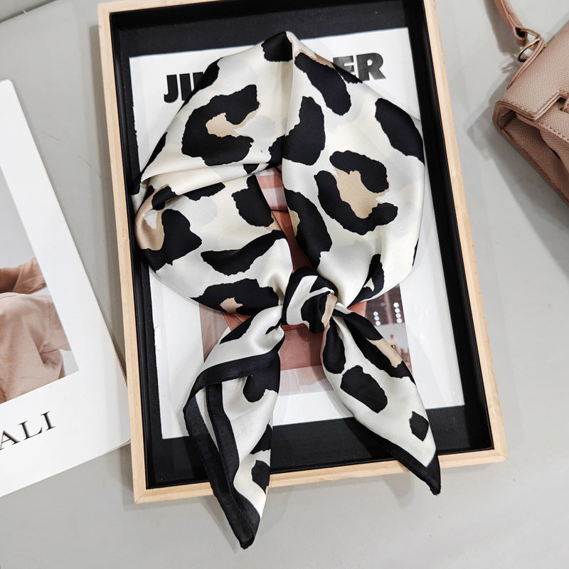 Leopard Splicing Print Square Satin Scarf DP25F443