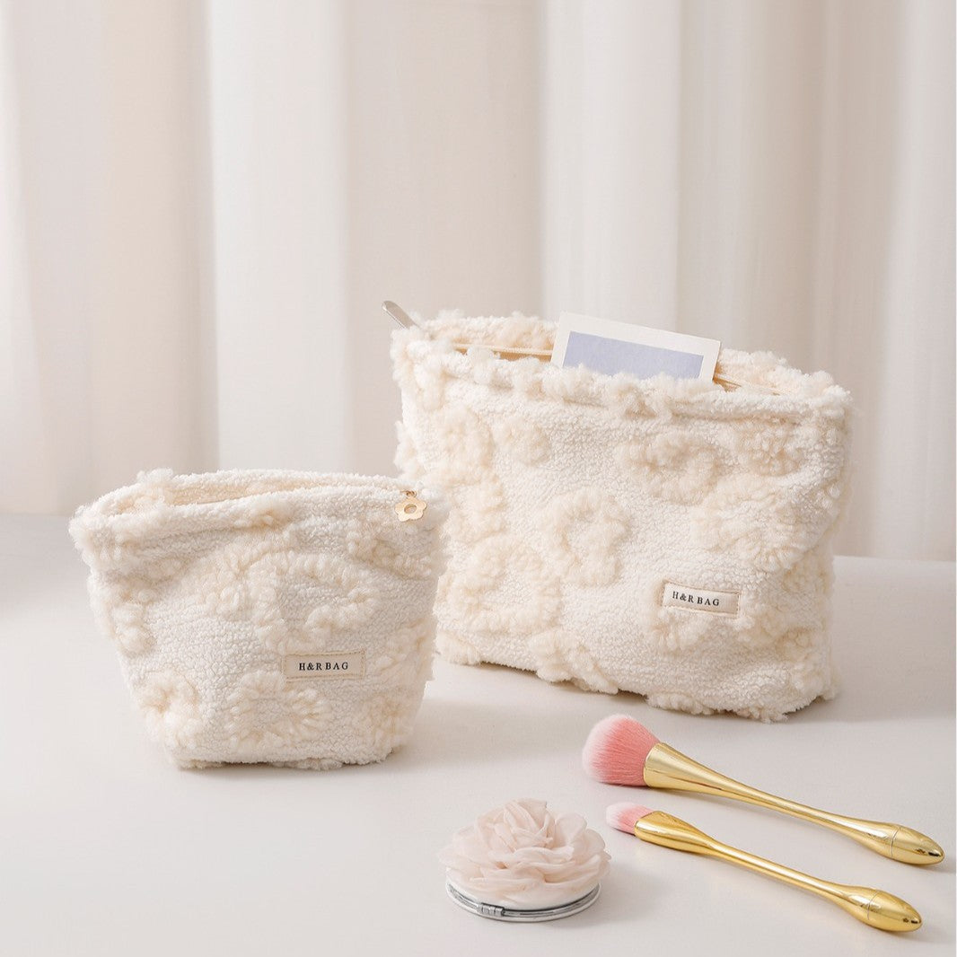 White Plushed Love Jacquard Make Up Bag DPB2514