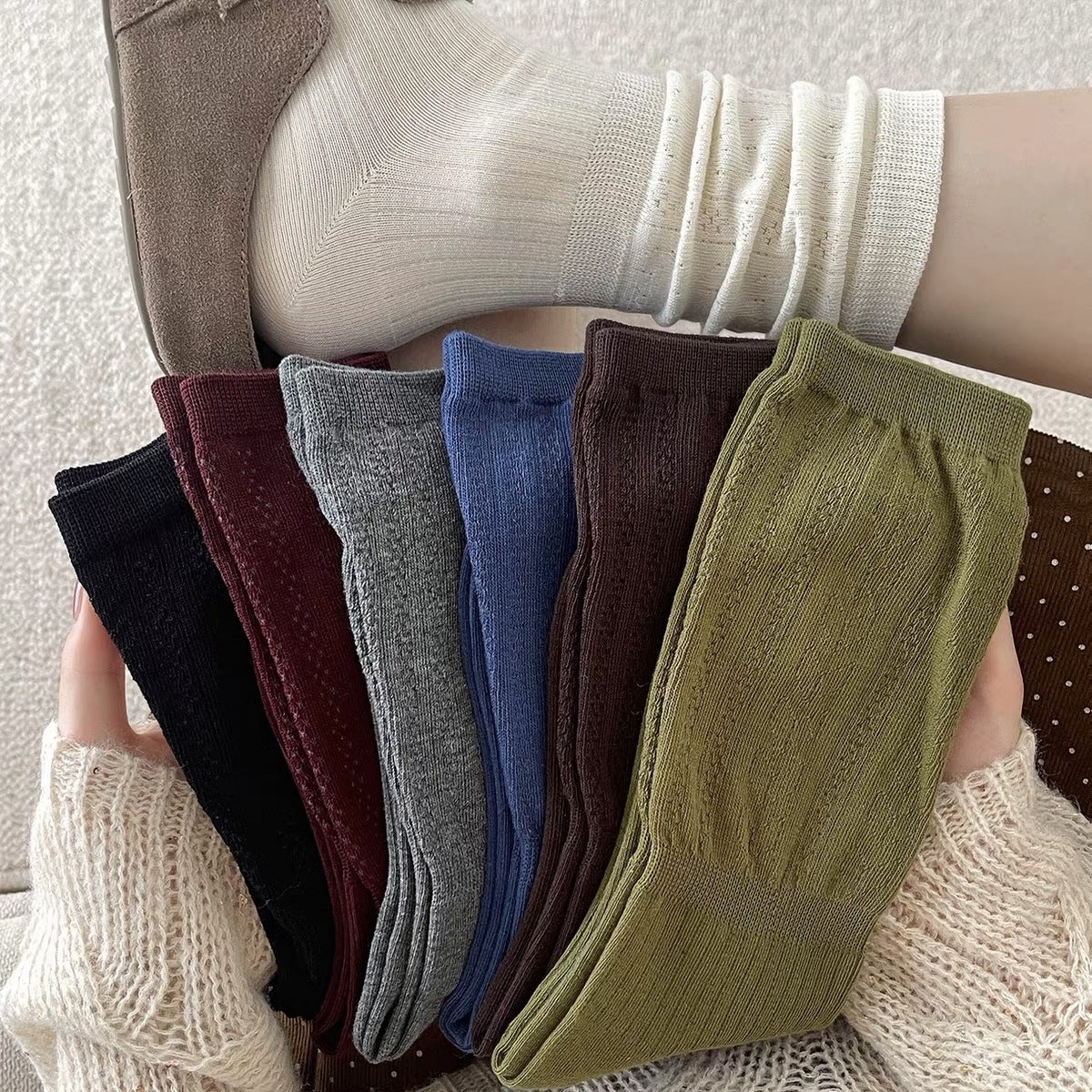 Simple Hollow Out Slouchy Crew Socks 6W8FSO814