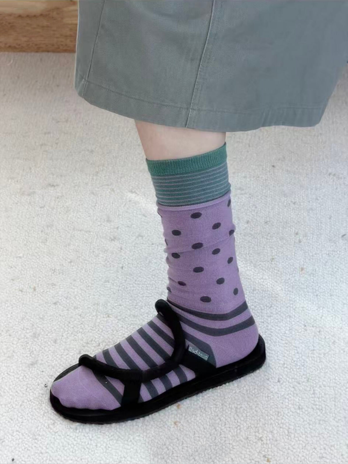 Polka Dot Mid-Calf Socks - DippedShop Wholesale - #2147