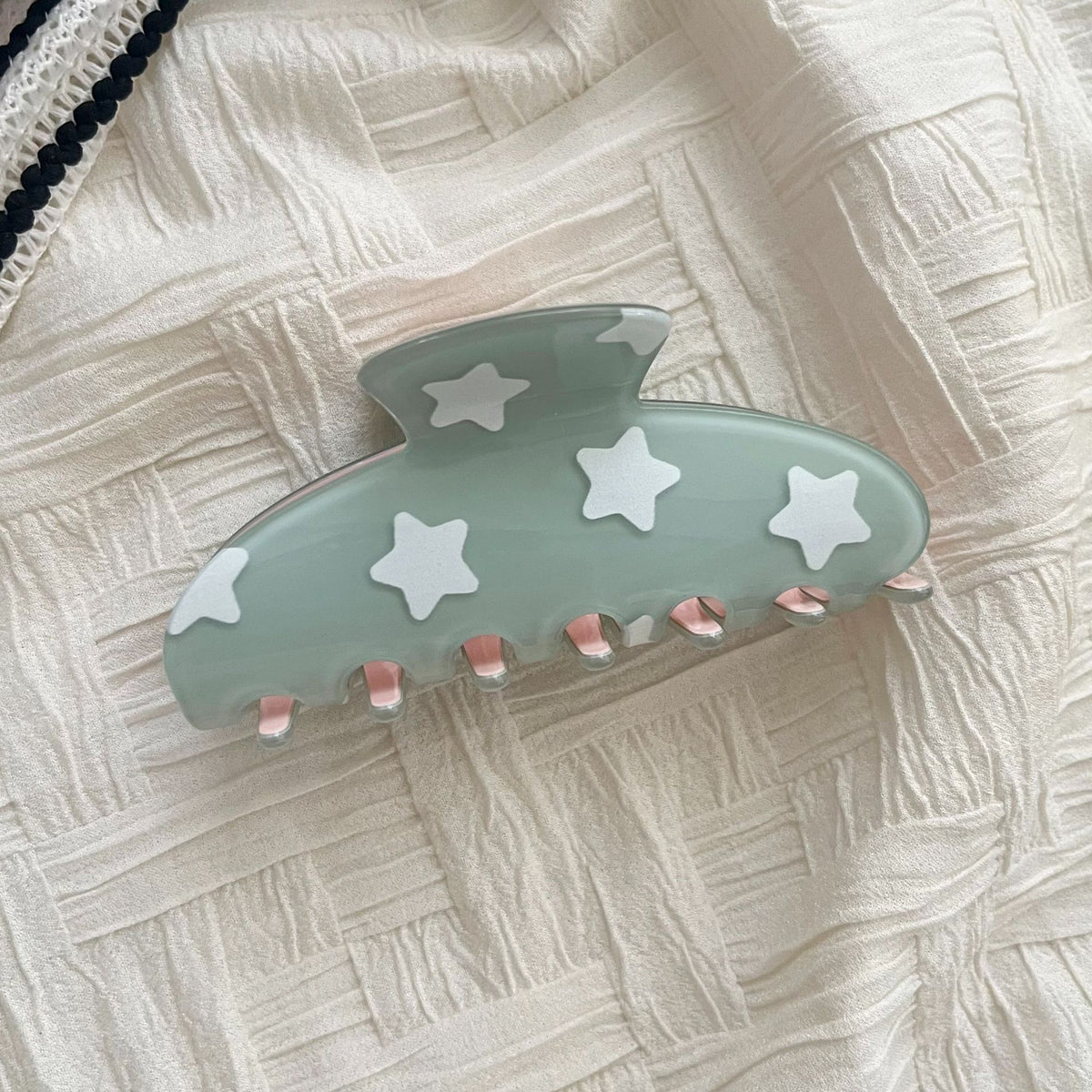 Candy Color Star Print Large Hair Claw 6W6HCP1661