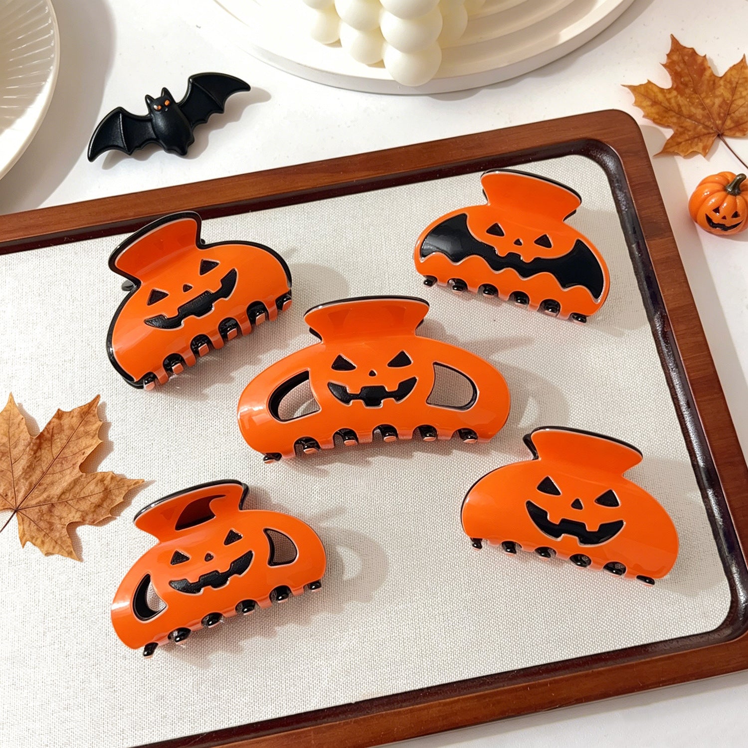 Cute Halloween Color Block Pumpkin Hair Claw 6W6HCP1311