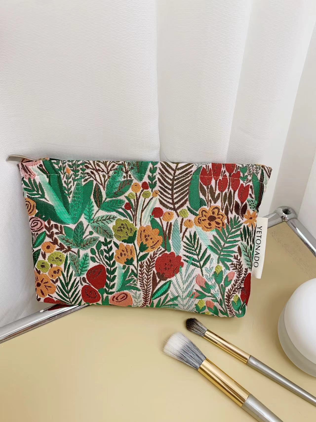 Large Capacity Floral Embroidery Cosmetic Bag MK2BW6W10BOB400