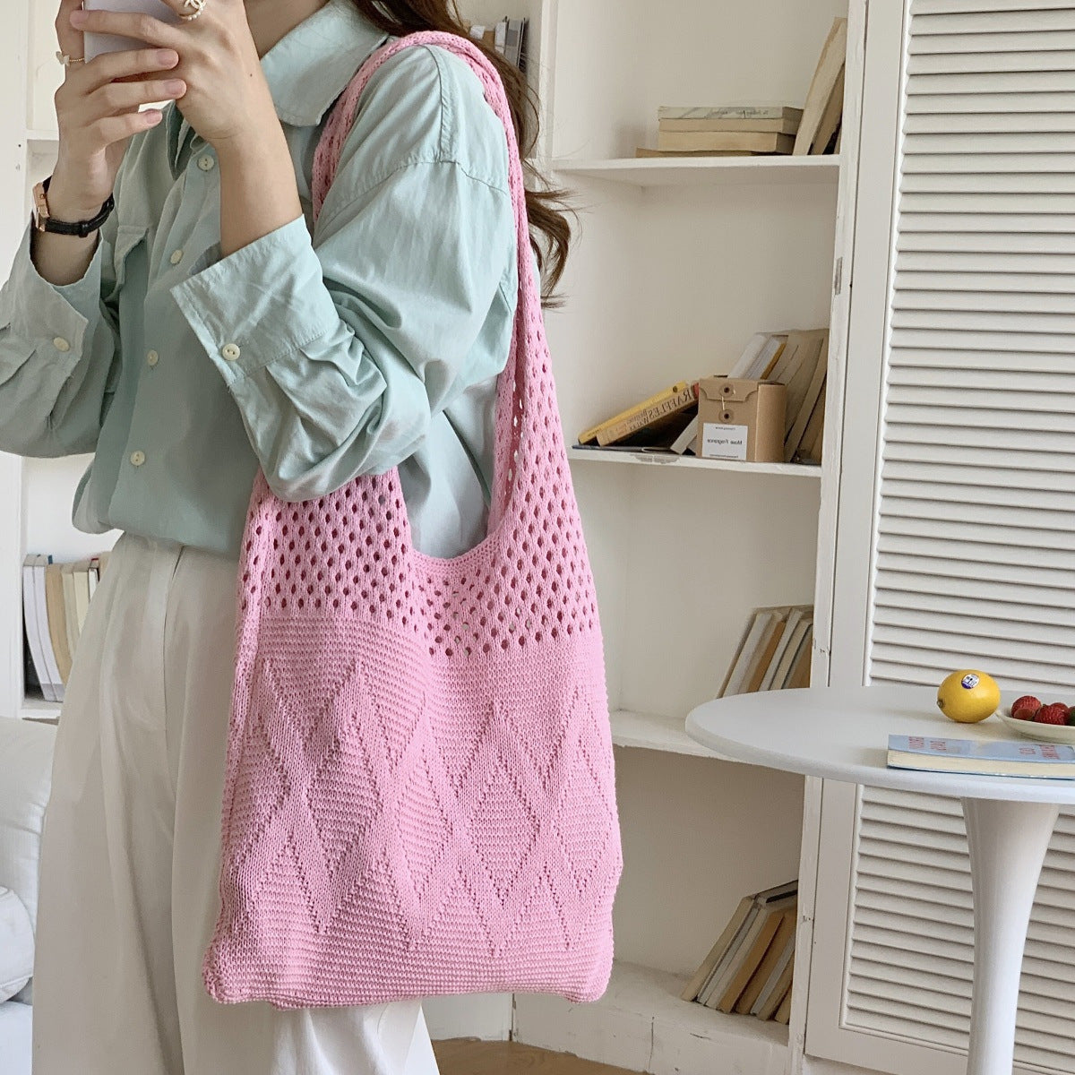 Trendy Solid Color Hollow Knit Shoulder Bag 6W10BBG1768