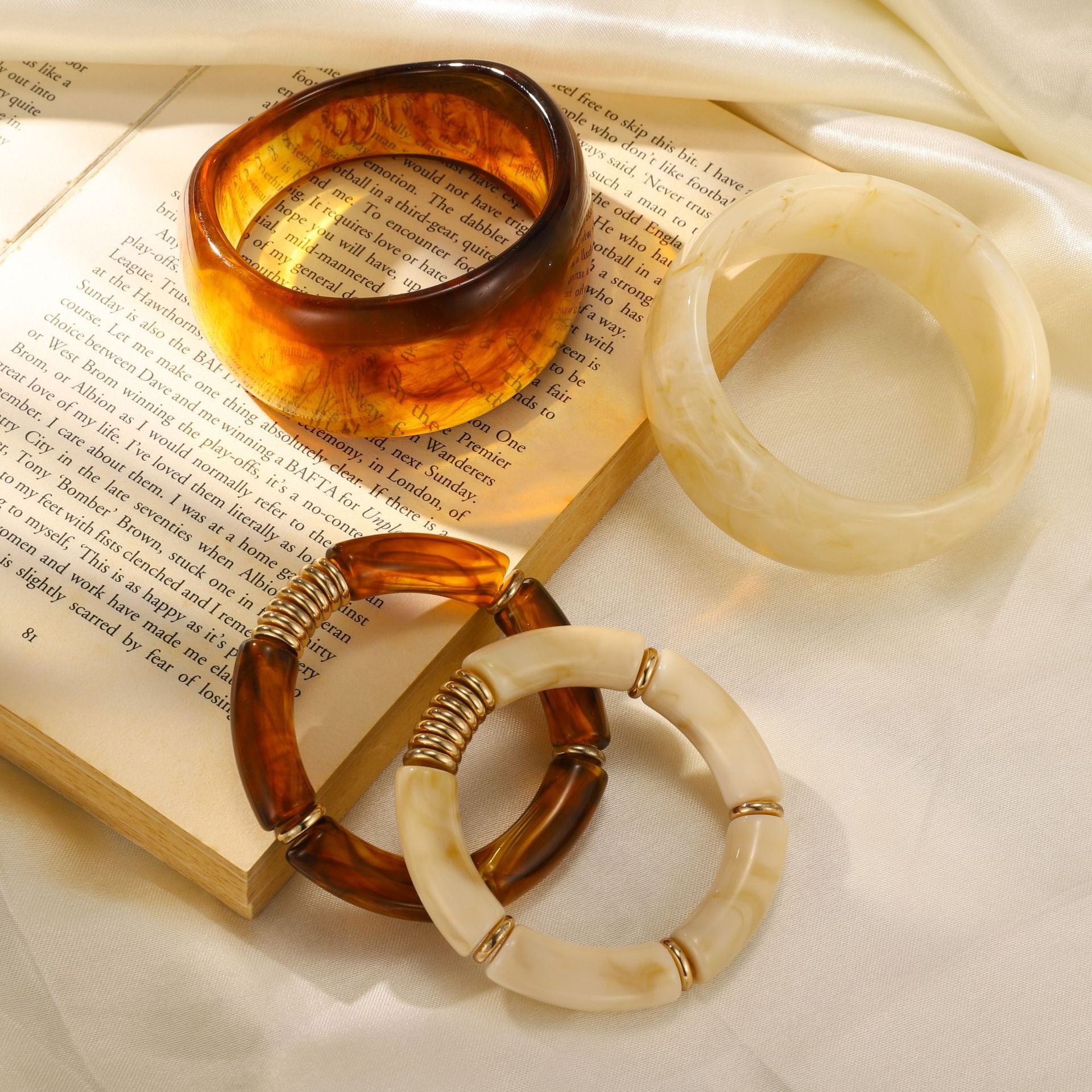 Vintage Amber Acrylic Bracelets - DippedShop Wholesale - #3219