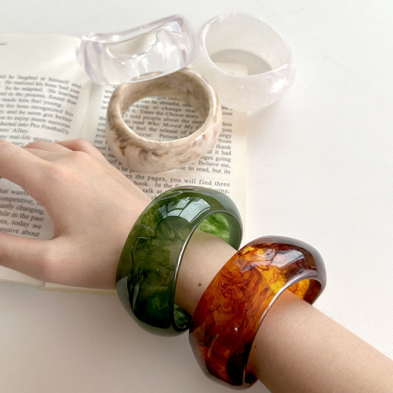 Irregular Wide Acrylic Simple Bracelets DP25B586