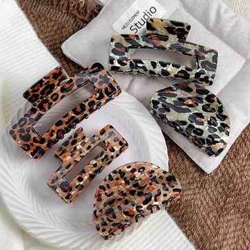 Vintage Leopard Large Square Hair Claws DP25G408