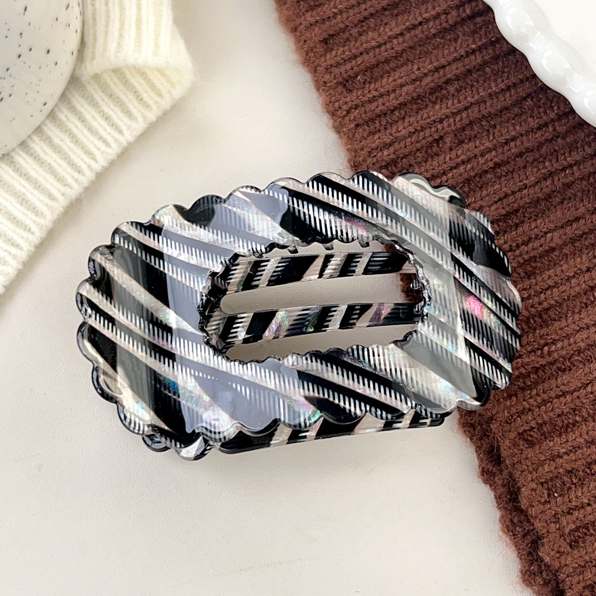 Textured Acetate Wave Edge Hair Claw Clip MK2PPM6W6HCP339