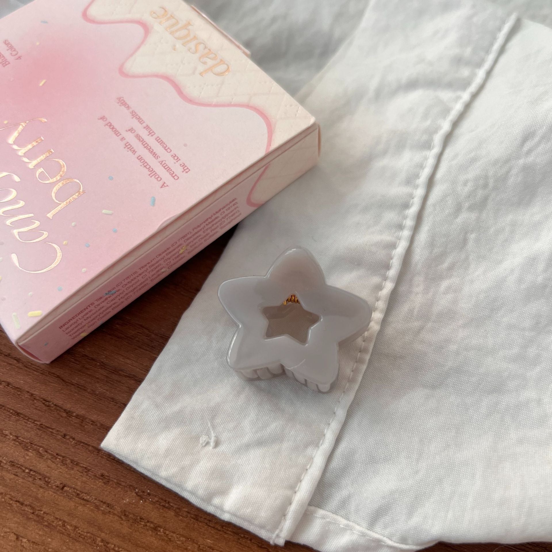 Minimalist Solid Color Hollow Star Hair Clip 8AS6HCP390L