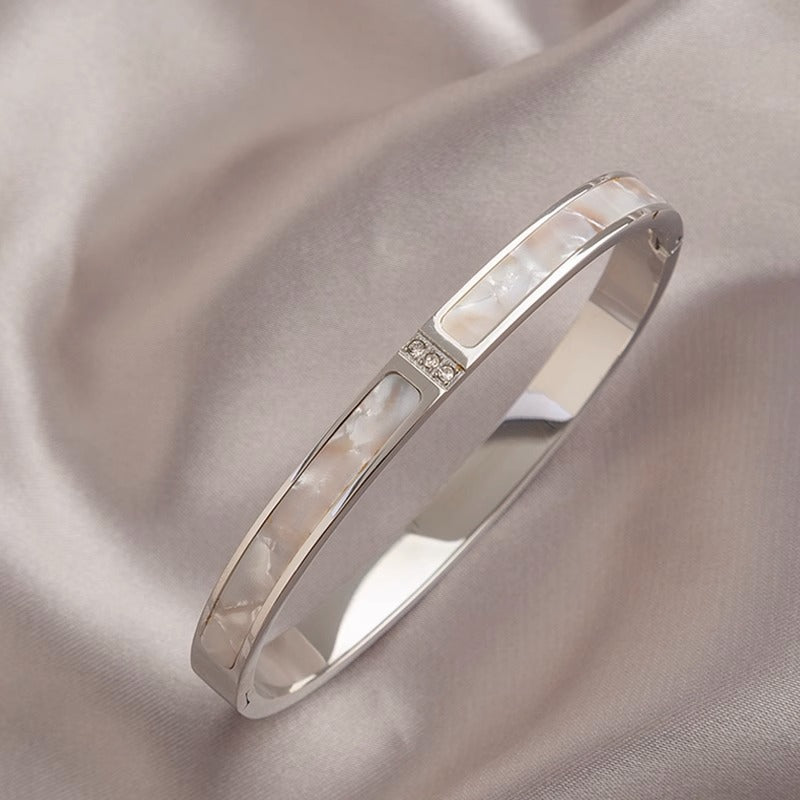 Elegant Mother-of-Pearl Rhinestone Bangle Bracelet 6W6JBR616