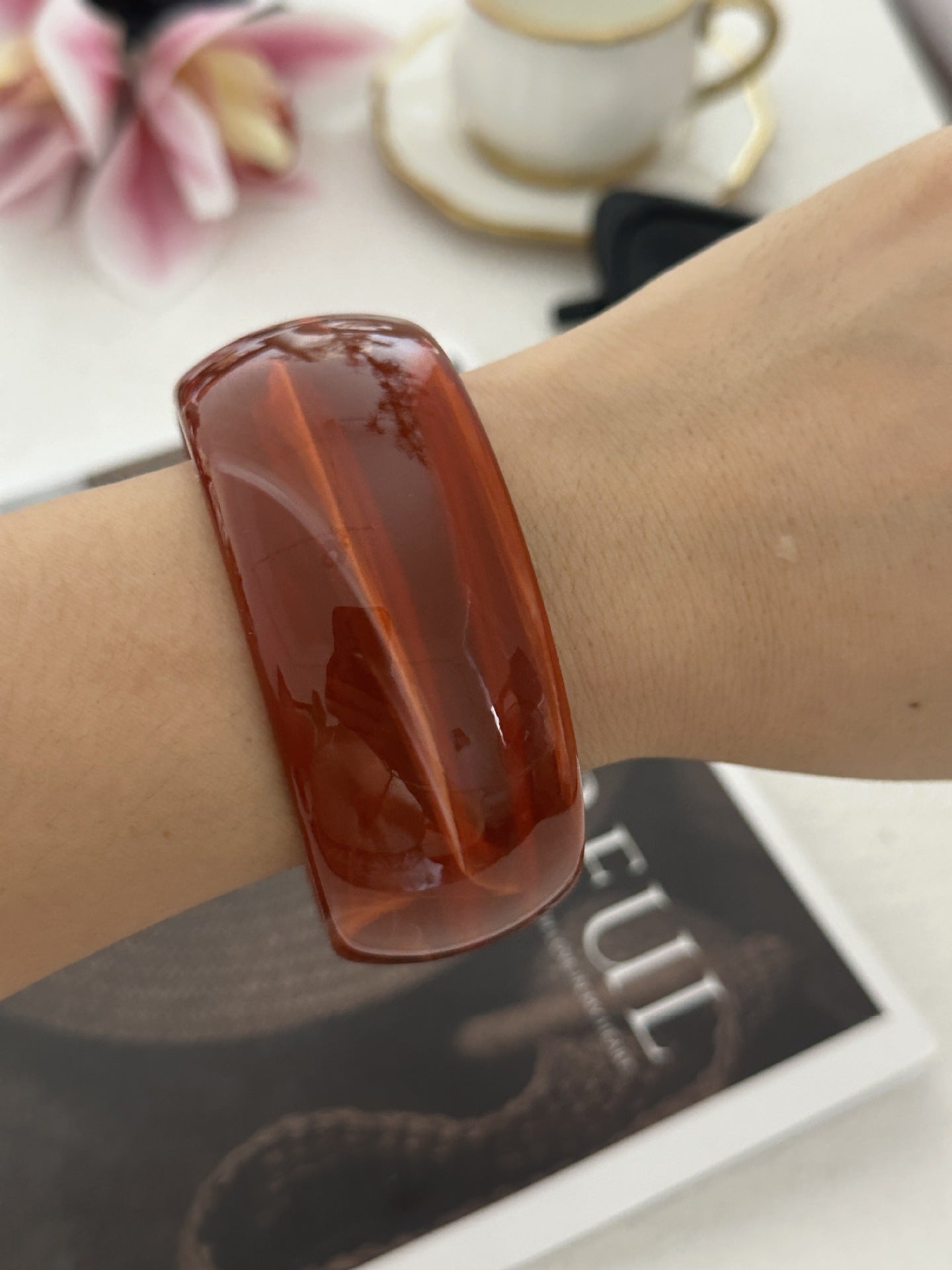 Chunky Oval Resin Wide Bangle Bracelet 6W6JBR606